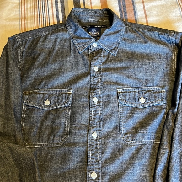 Old Navy Chambray Work Shirt - Picture 1 of 9